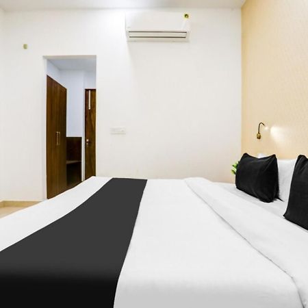 The Grand Blue Hotel Greater Noida Exterior photo