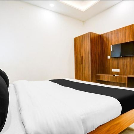 The Grand Blue Hotel Greater Noida Exterior photo